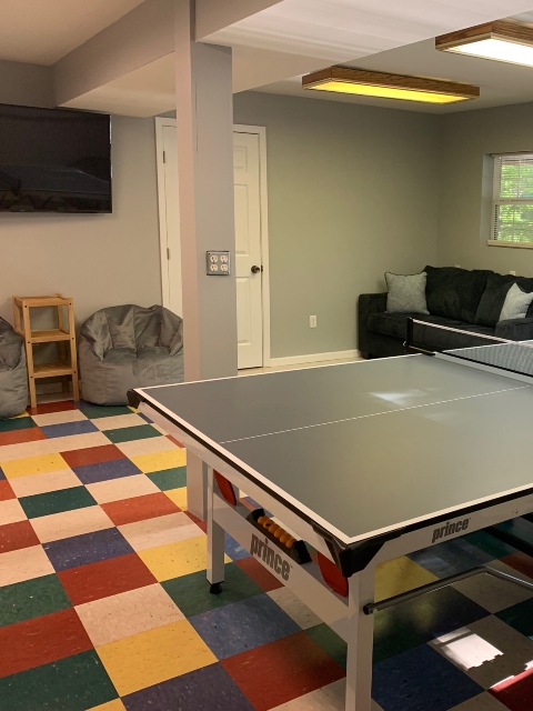 ping pong table in game room